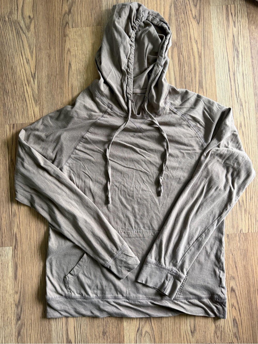 Abound size medium womenโs brown thin sweatshirt/ long sleeve. 100% cotton